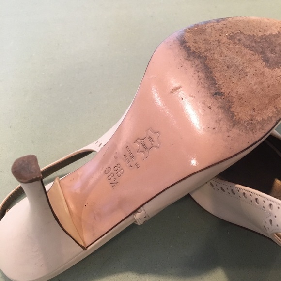 BCBG Max Azeria cream sling back pump. Size 7.5. - Picture 6 of 9